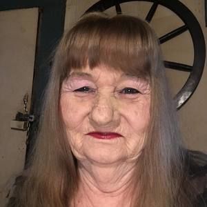 Meet your Posher, Beverly